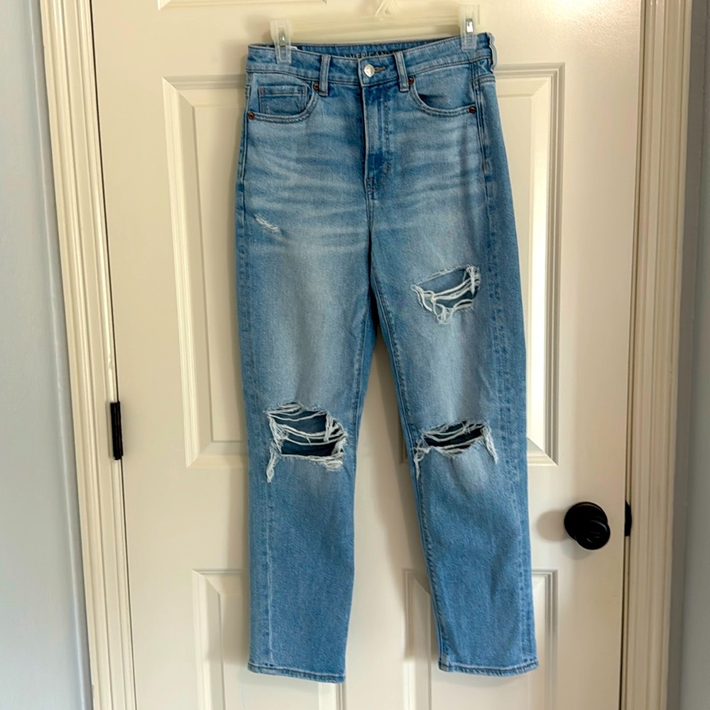 American Eagle mom straight jean